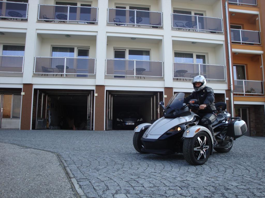 Pension Calla Dolni Vltavice Bagian luar foto